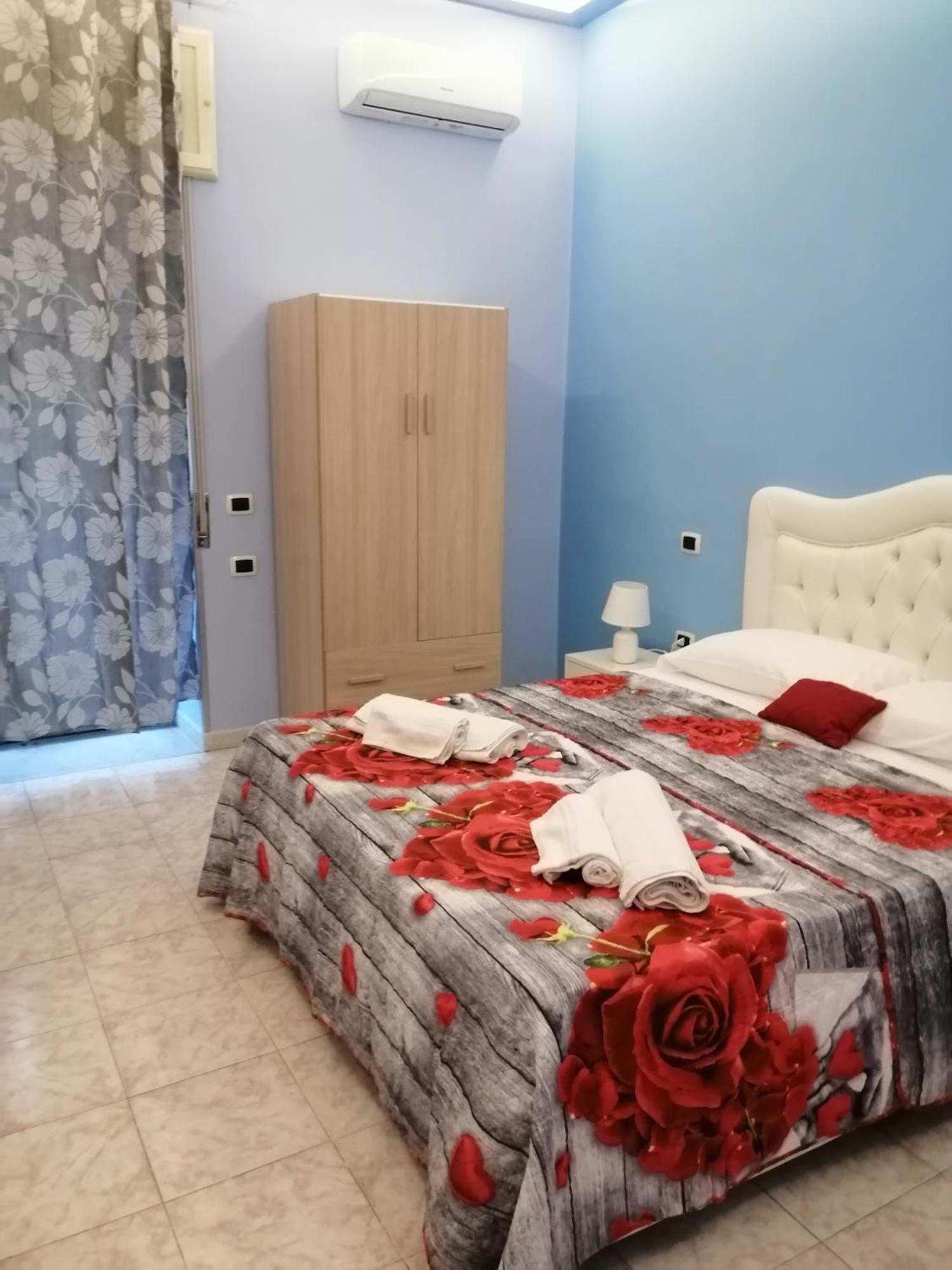 Francesco Home Неаполь Экстерьер фото